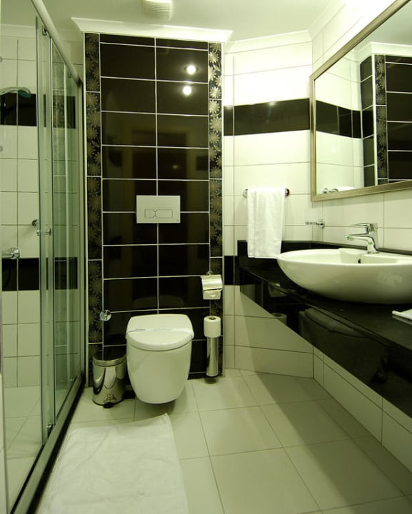 Badezimmer Hatipoglu Beach Hotel
