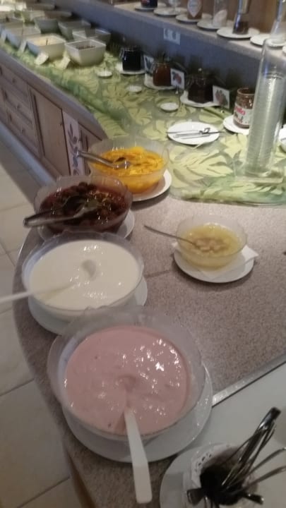 Gastro Hotel Garni Alpenruh-Micheluzzi