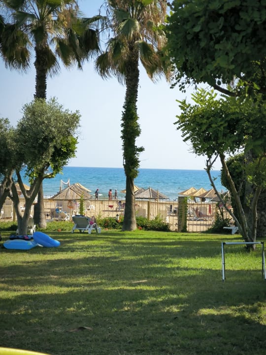 Strand Hotel Defne Garden