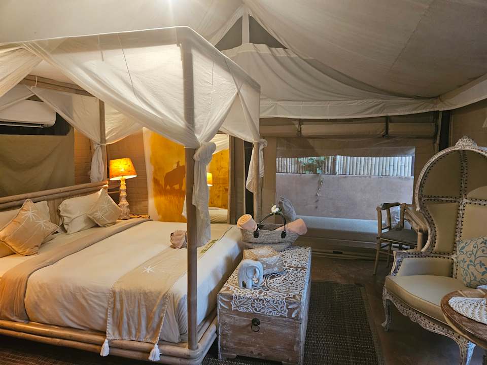 Zimmer Khwan Beach Resort