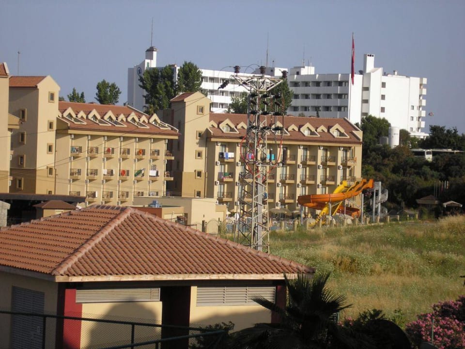 Blick auf das Victory Resort Hotel Orfeus Park