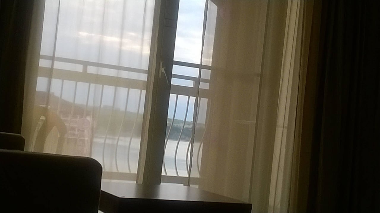 Wyjście na balkon Sol Luna Bay