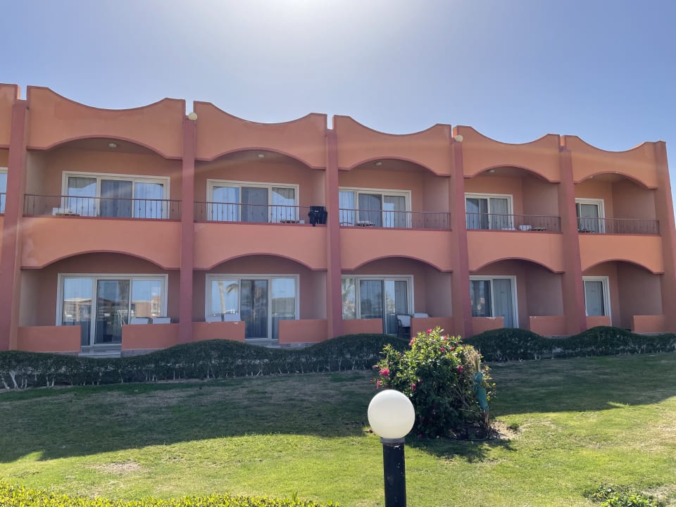 Außenansicht Three Corners Happy Life Beach Resort