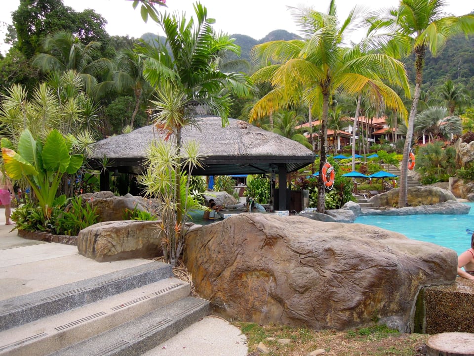 Pool mit Swim-up Bar Berjaya Langkawi Resort