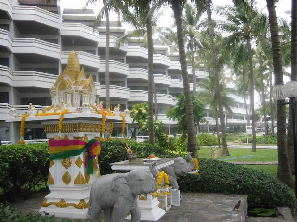 Hotelgebäude The Regent Cha Am Beach Resort