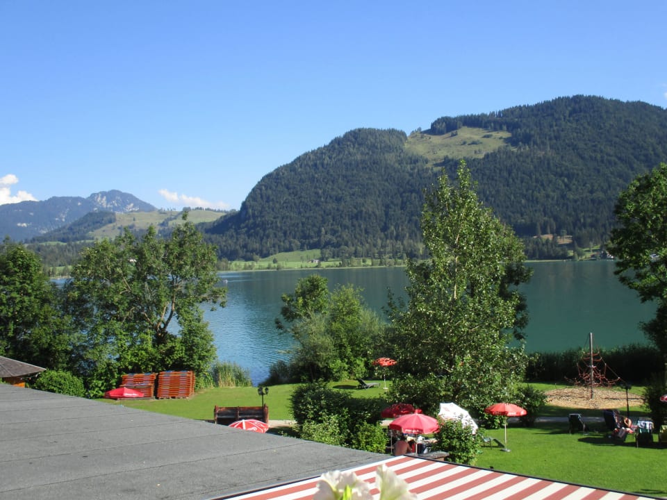 Blick vom Bakon Hotel Bellevue am See
