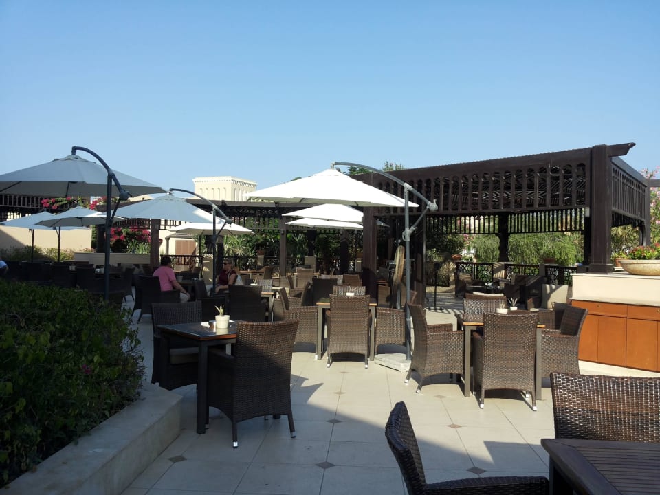 Shishabar Miramar Al Aqah Beach Resort