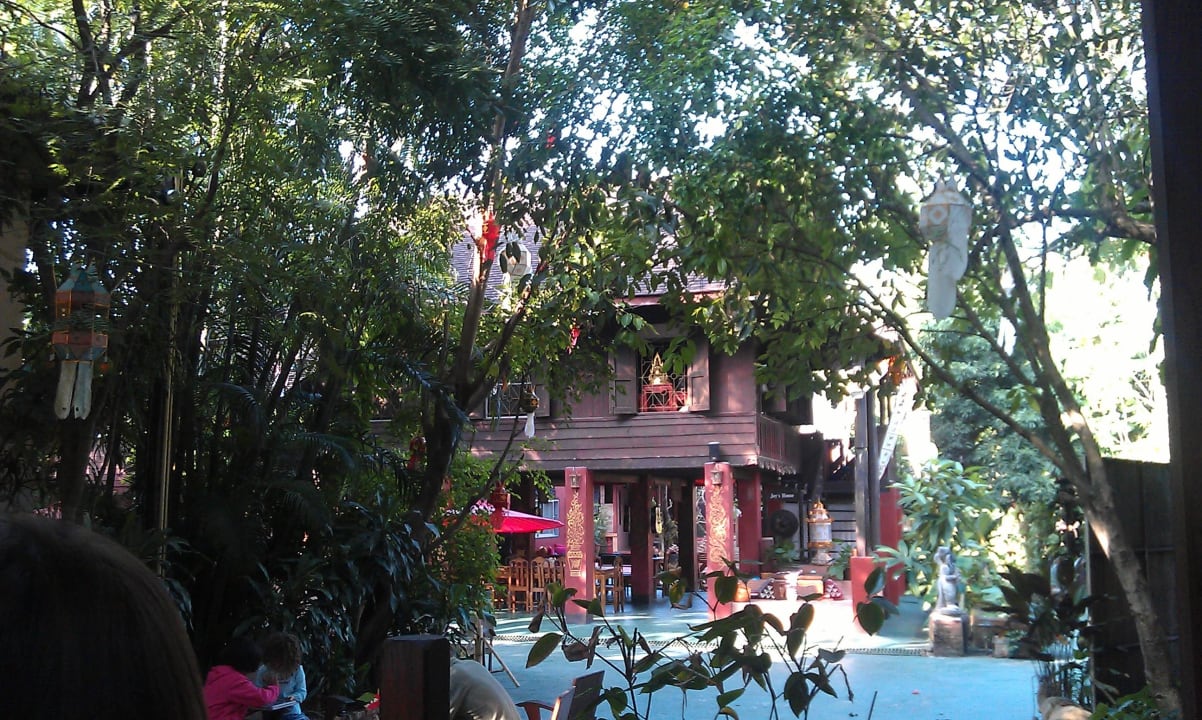 Blick auf's Haupthaus Joy's House, Guesthouse Chiang Mai