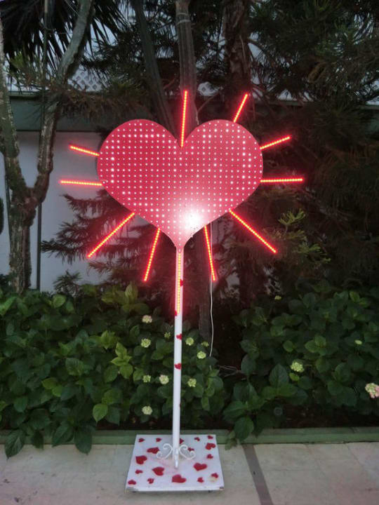 Love Night Deko am Restaurant Eingang Botanik Hotel & Resort
