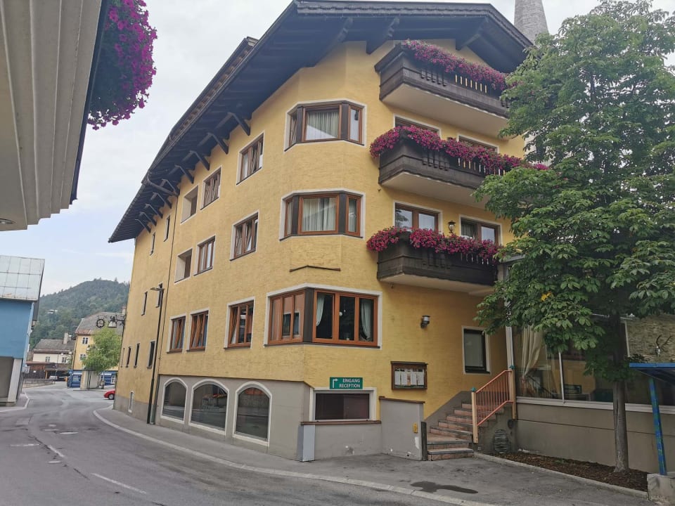 Außenansicht Hotel zum Hirschen