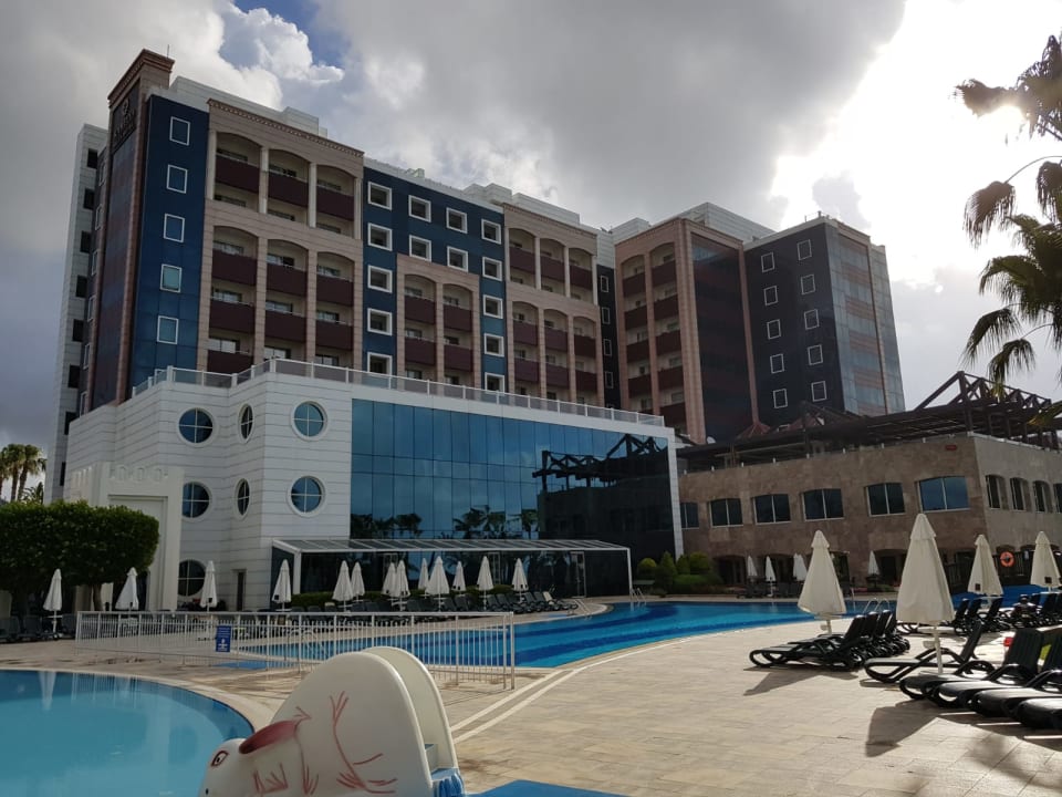 Außenansicht Kamelya Aishen Club