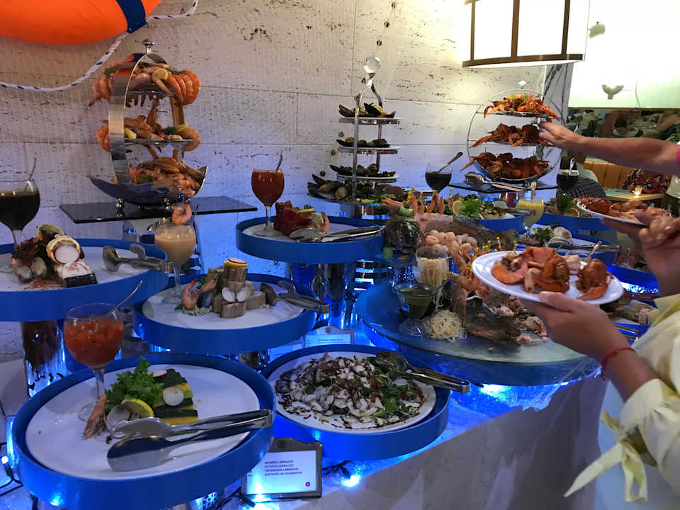 Gastro Acanthus Cennet Barut Collection