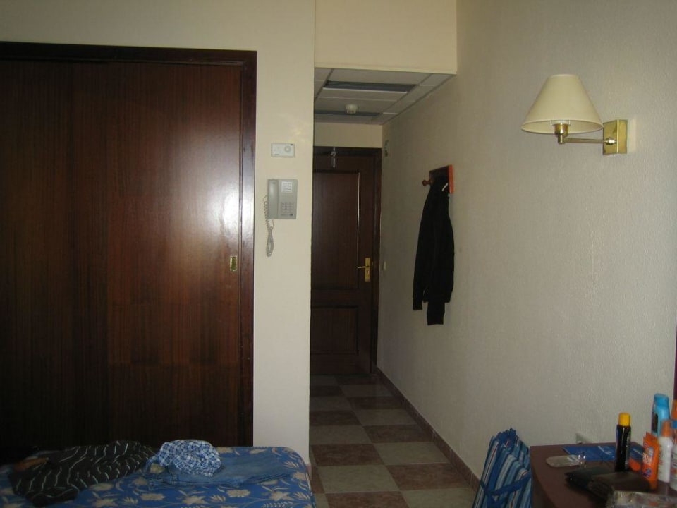 Zimmer von innen The Sea Hotel by Grupotel - Adults only