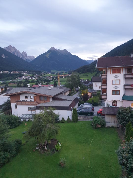 Ausblick Alpin- & Wellnessresort Stubaierhof