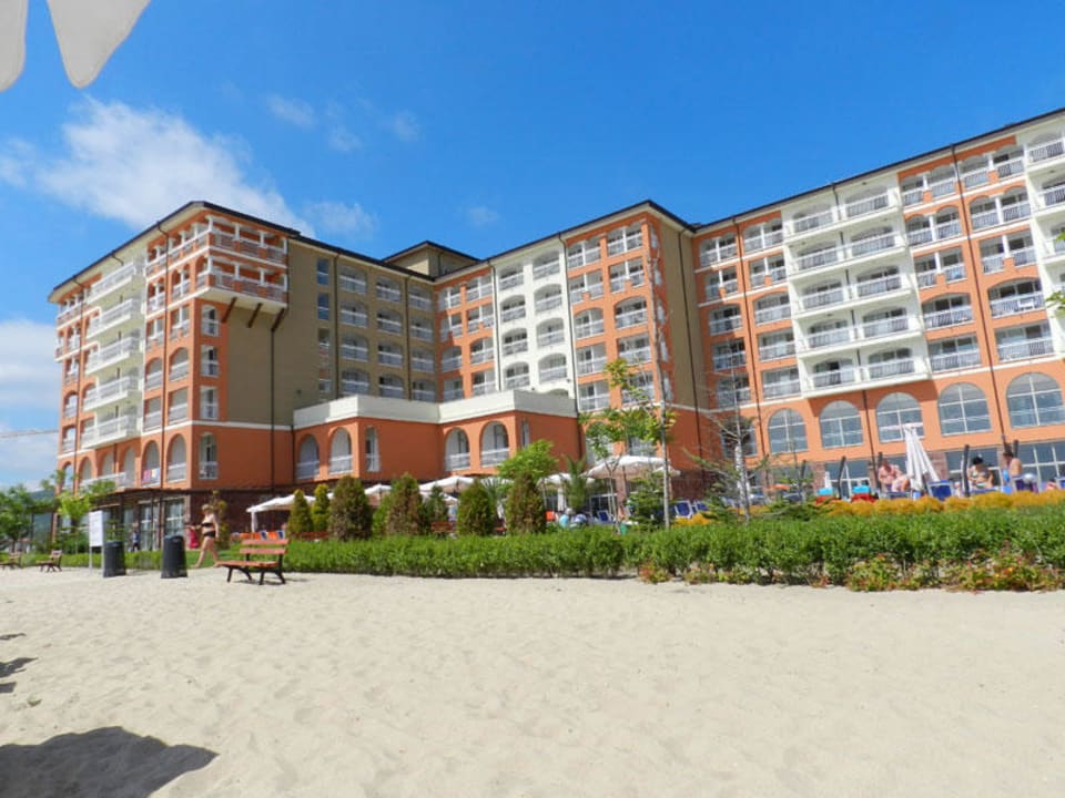 Ansicht von der Strandliege Sol Luna Bay