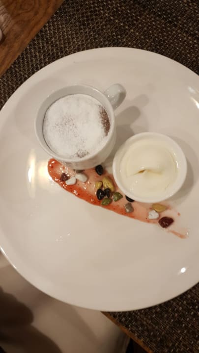 Gastro Acanthus Cennet Barut Collection