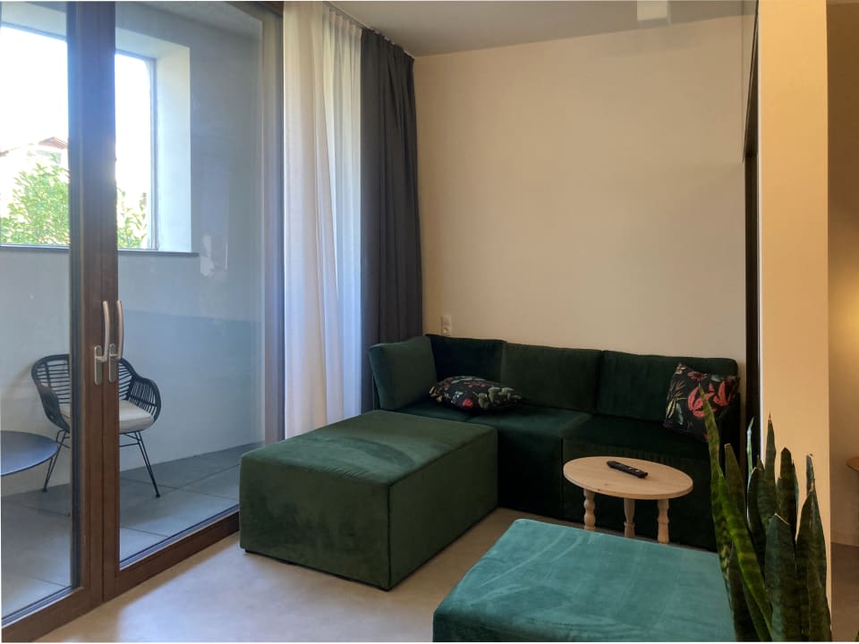 Zimmer Goldengel Design - Suiten im historischen Ortskern von Kaltern