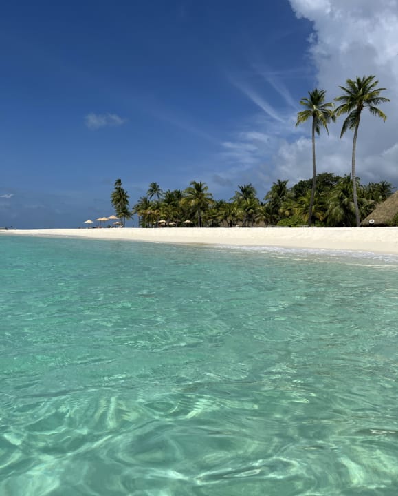 Strand Kuredu Island Resort & Spa