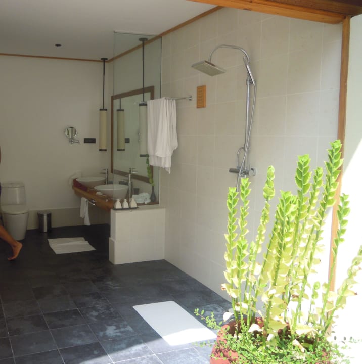 Bad Meeru Maldives Resort Island