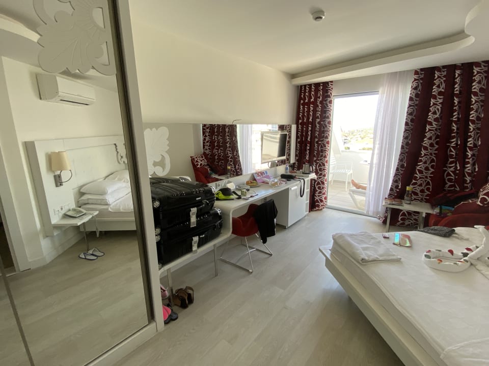 Zimmer Laguna Beach Alya Resort & Spa Hotel