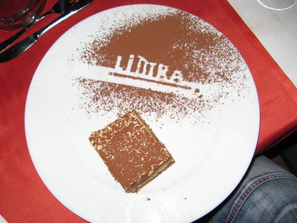 Фирменный десерт в итальянском ресторане  Limak Limra Hotel & Resort