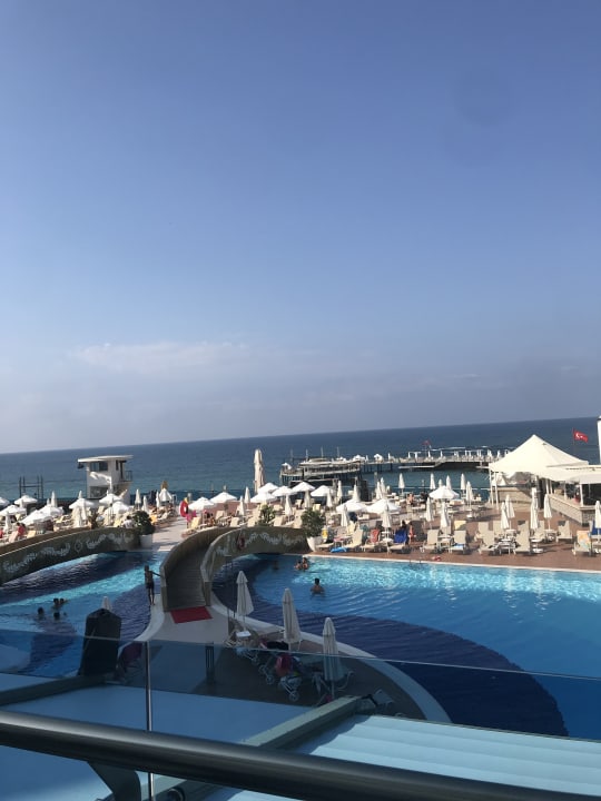 Ausblick Azura Deluxe Resort & Spa Hotel