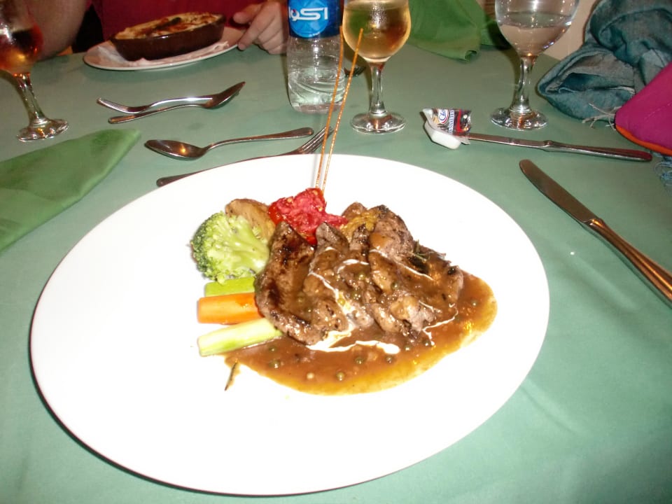 Hauptspeise italienisch á-la-carte Stella Beach Resort & Spa Makadi Bay