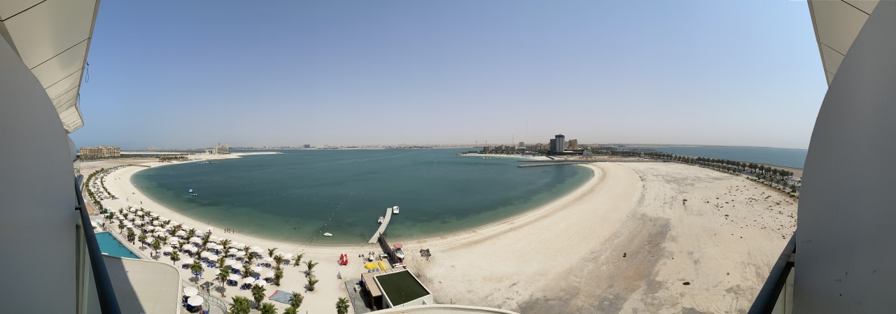 Strand Hampton by Hilton Marjan Island