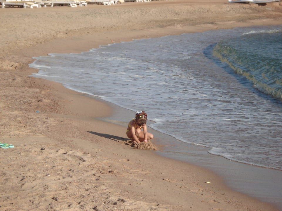 Пляж SUNRISE Holidays Resort (Adults Only)