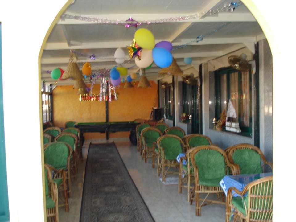 Restaurant am Eingang Hotel Sea View