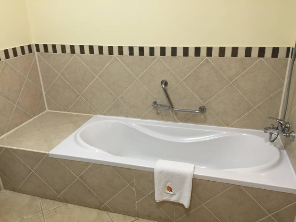 Badewanne The African Tulip Hotel