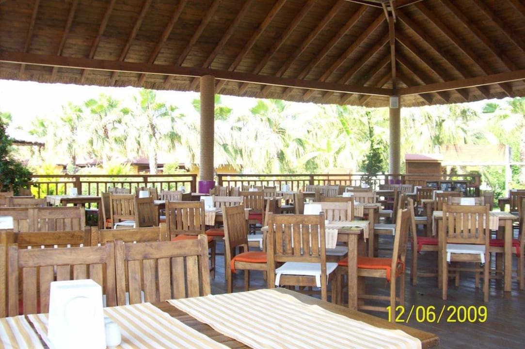 Amazon Water World Restaurant Club Grand Side