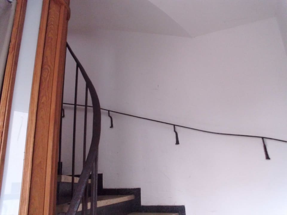 Rauf zur Anmeldung Hotel Goldene Traube