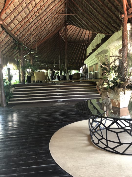 Lobby Akumal Bay Beach & Wellness Resort