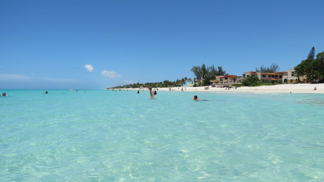 Crystal clean warm sea Hotel Roc Barlovento