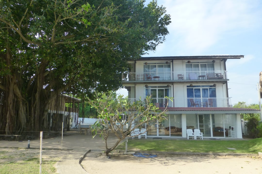 Außenansicht Hotel Pigeon Island Beach Resort