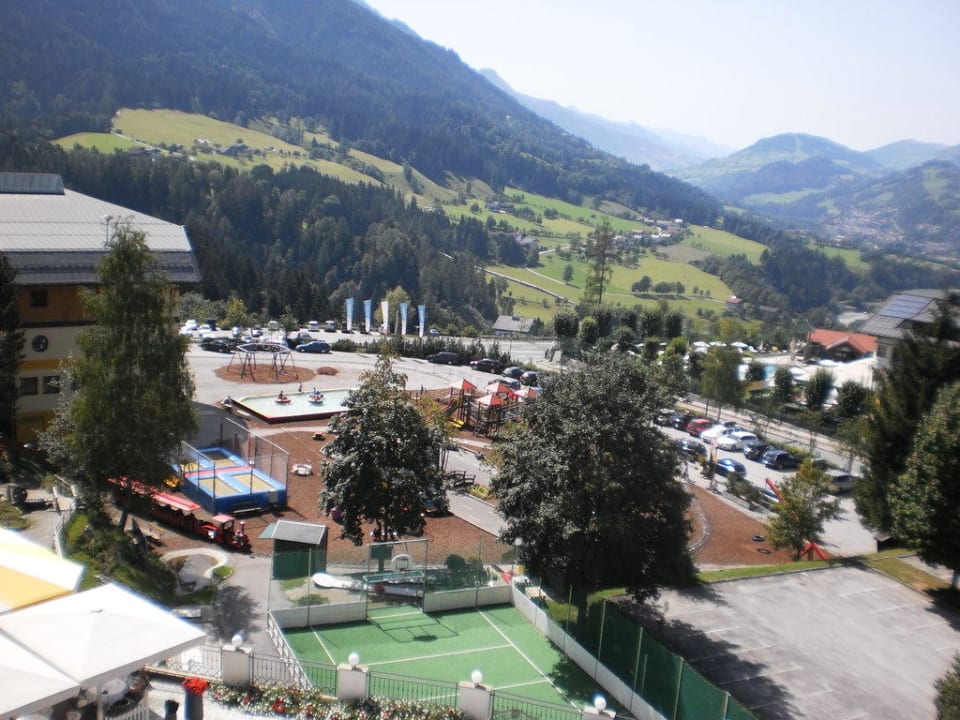 Vom Zimmer aus Alpina Alpendorf