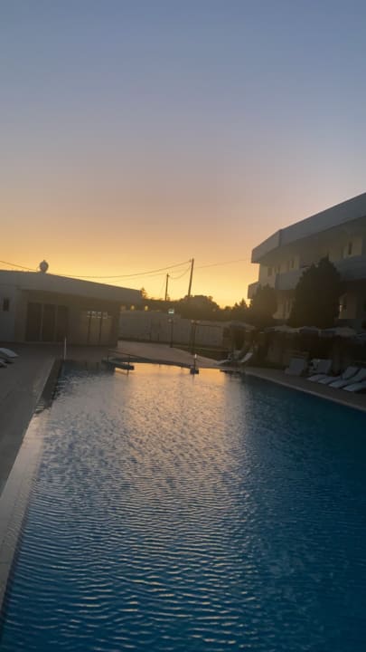 Pool Hotel Memphis Beach