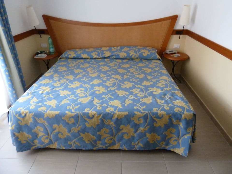 Komfortables Bett Hotel San Teodoro