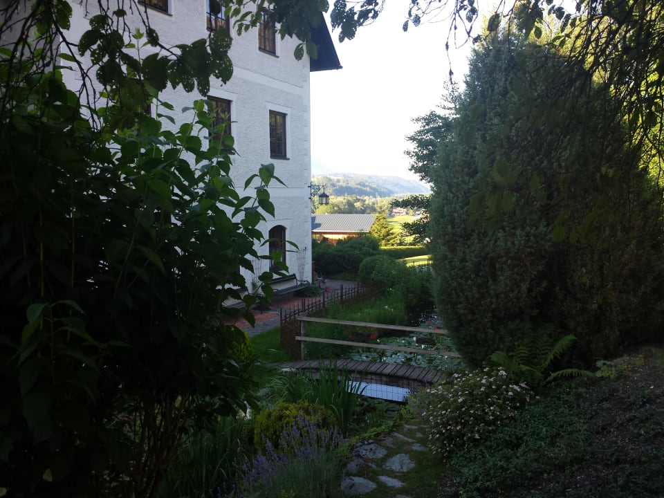 Eingang  Aparthotel Schloss Thannegg