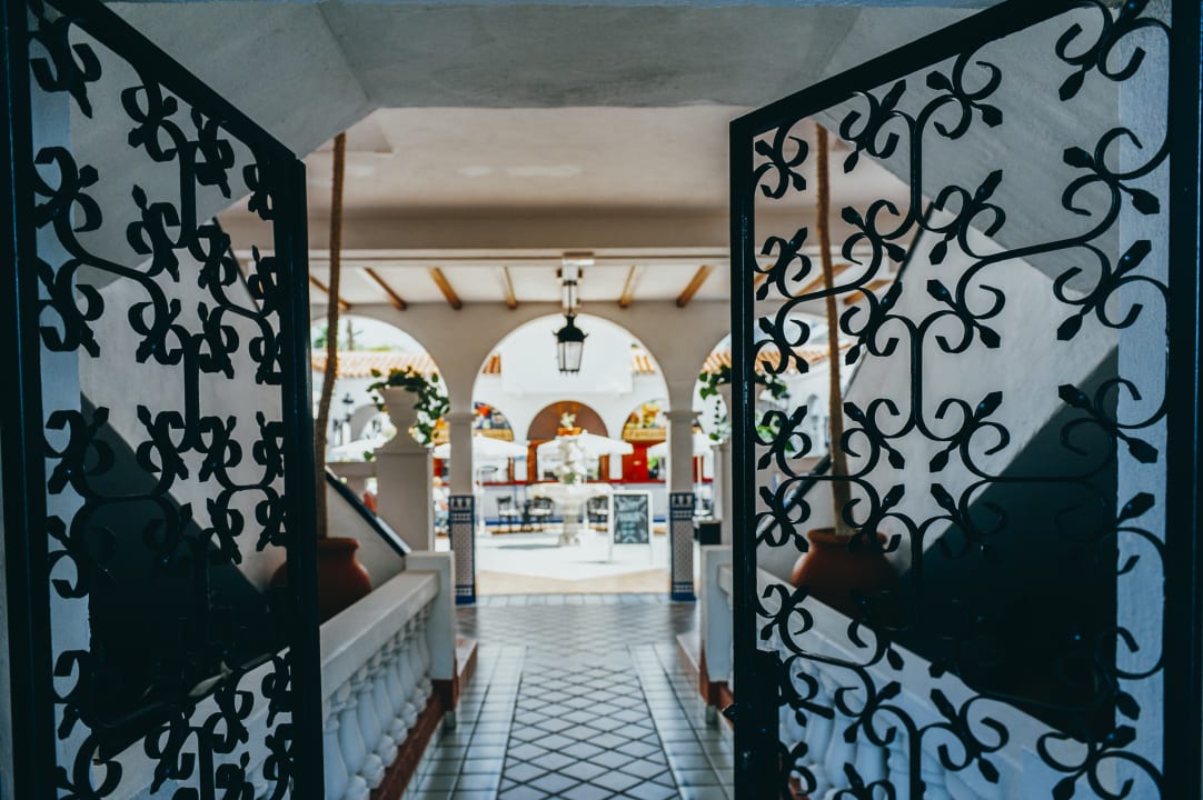 Außenansicht The Suites at Beverly Heights