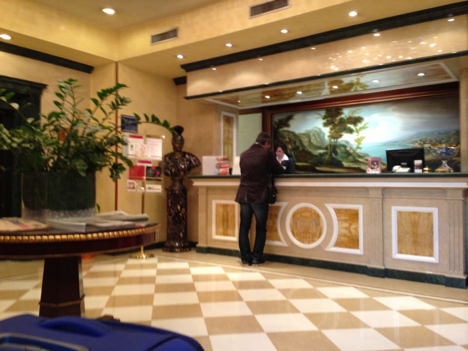 Вход Hotel Internazionale
