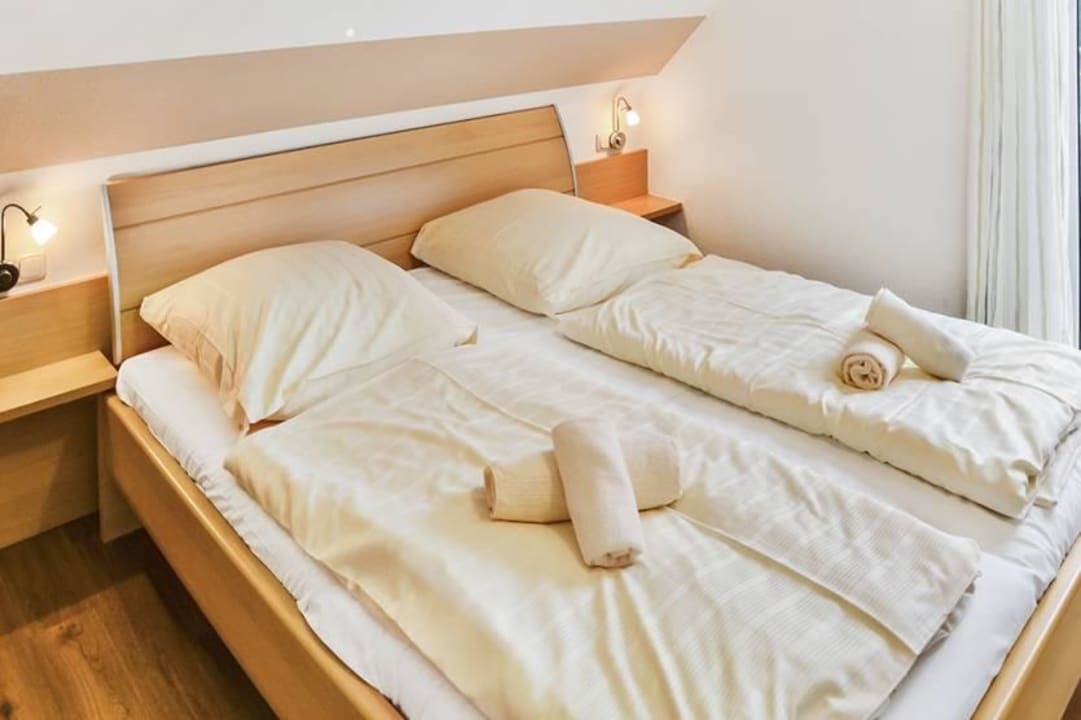 Bsp. Schlafzimmer Ostseeallee 32b Ostseeallee 32b 2-2