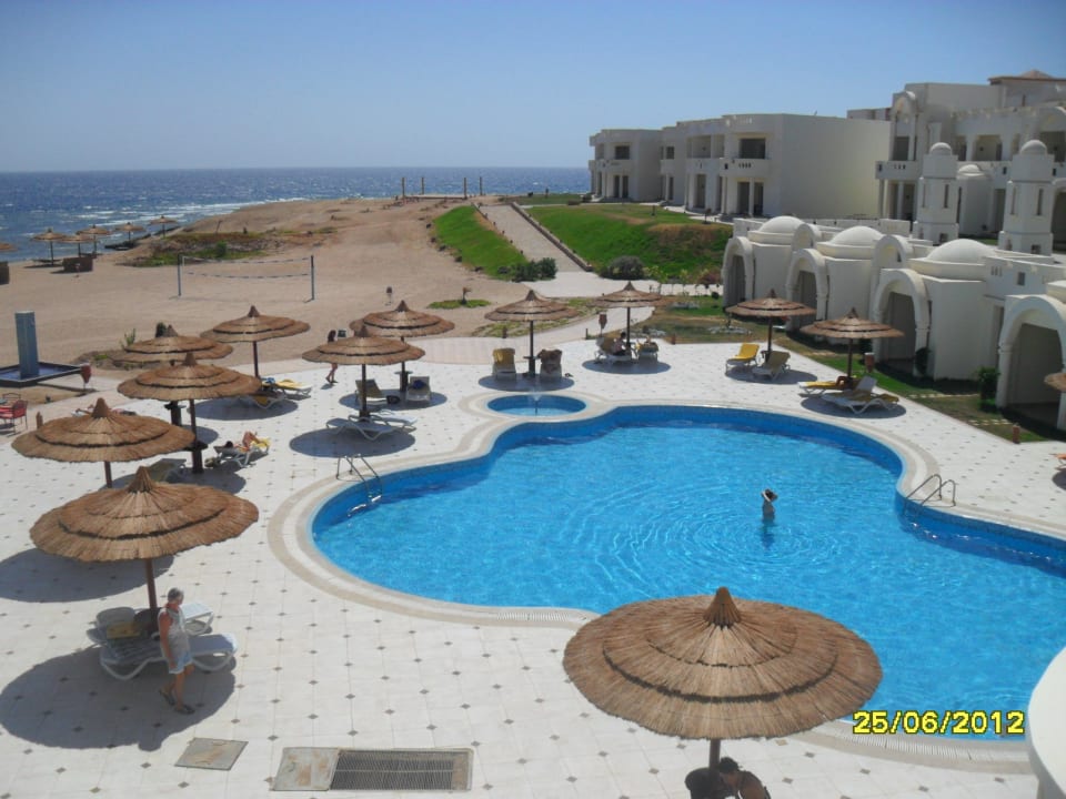 Pool Coral Sun Beach