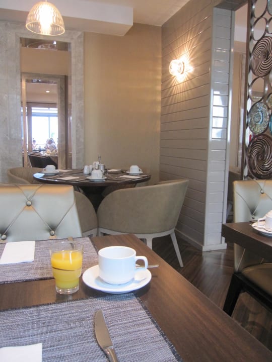 Frühstücksbereich TITANIC Comfort Berlin Mitte
