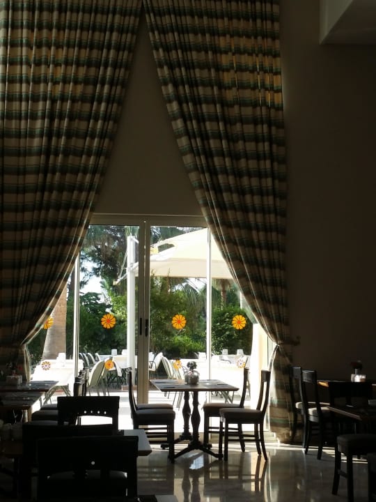 Restaurant  Bella Resort & Spa