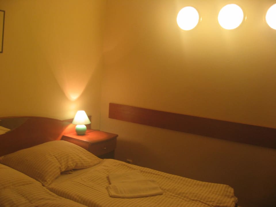 Просто, но чисто и уютно Hotel U Hvezdy