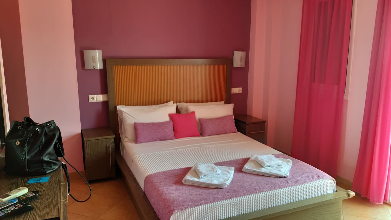 Zimmer GreenHill Holiday Suites Sarti