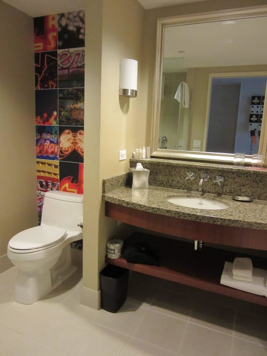 Bad Hotel Renaissance by Marriott Las Vegas