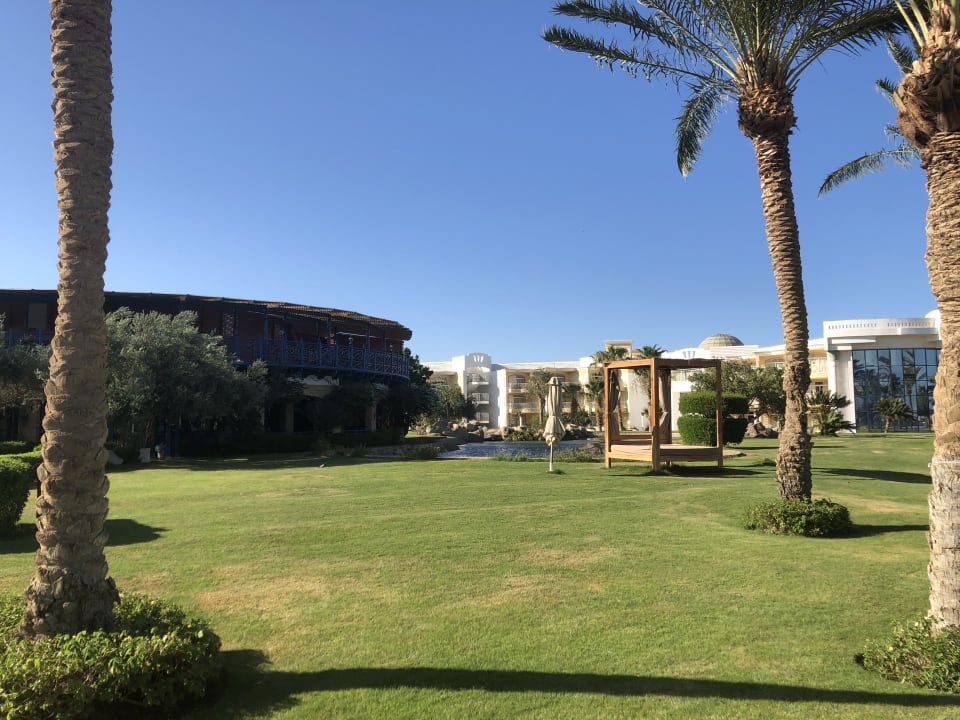 Gartenanlage Palm Royale Resort - Soma Bay